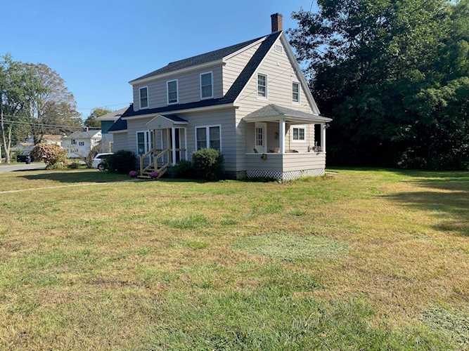 77 Woodland St Claremont, NH 03743