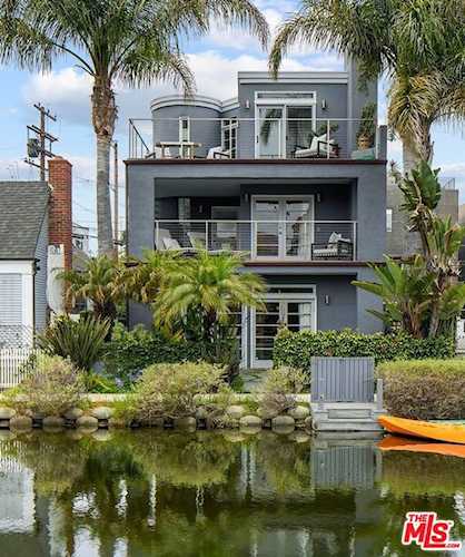 415 Carroll Canal Venice, CA 90291