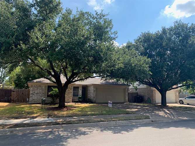 3303 Walleye WAY Round Rock, TX 78665