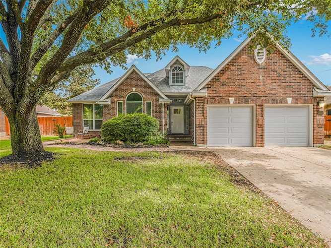 12107 Hispania CT Austin, TX 78727