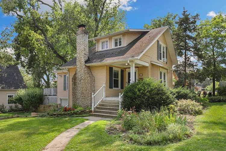 805 Highview Ave Glen Ellyn, IL 60137