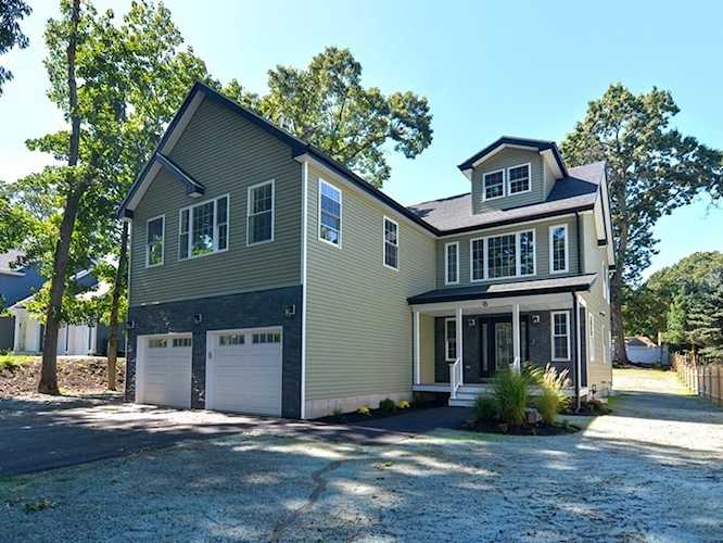 6 Ash St Natick, MA 01760