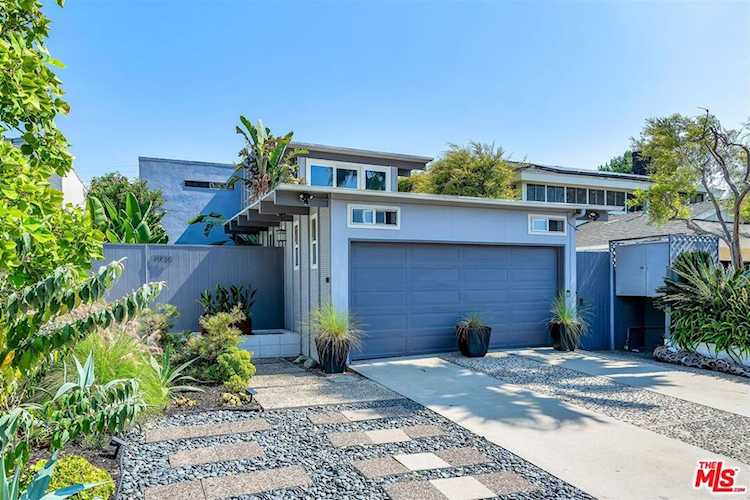 7936 W 79th St Playa Del Rey, CA 90293