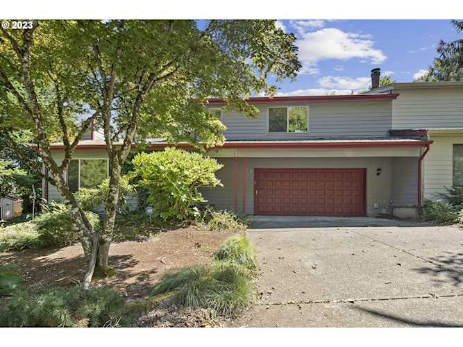 10 Mountain CIR Lake Oswego, OR 97035