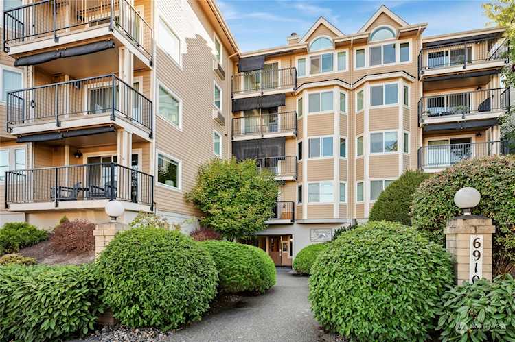6910 California Ave SW #11 Seattle, WA 98136