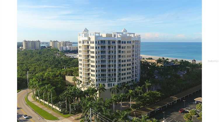 1300 Benjamin Franklin Dr #305 Sarasota, FL 34236