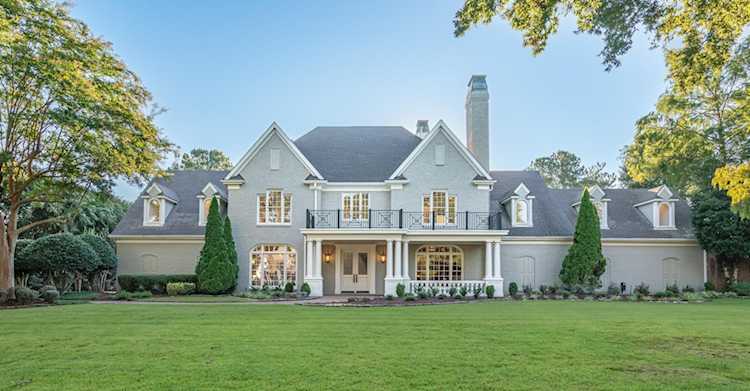 2564 Ingleside Farm Rd Germantown, TN 38139