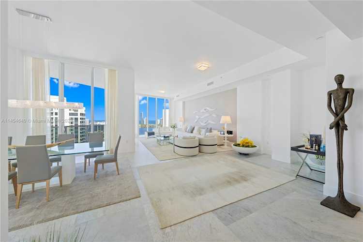 4100 Island Blvd #PH-3 Aventura, FL 33160