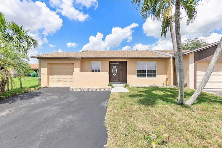 9531 W Fern Ln Miramar, FL 33025
