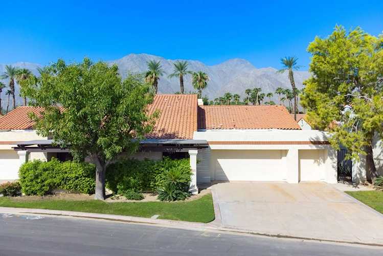 49445 Avenida Club La Quinta La Quinta, CA 92253