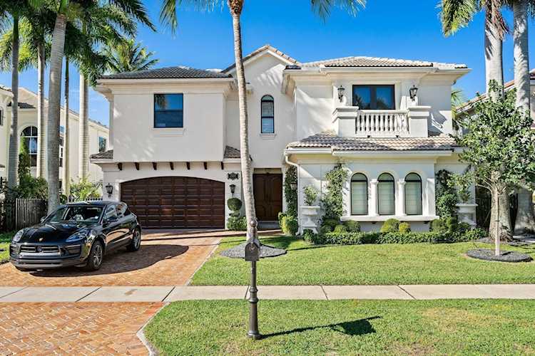 21069 Bella Vista Circle Boca Raton, FL 33428