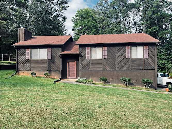 151 Castleair Drive Kennesaw, GA 30144