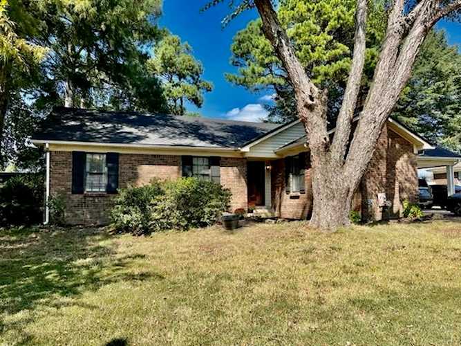 360 Laura Ann Dr Collierville, TN 38017