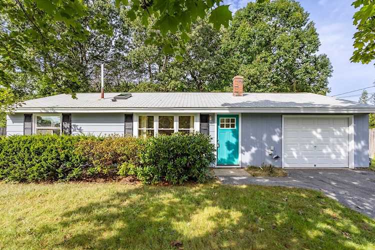 16 Durant Ave Maynard, MA 01754