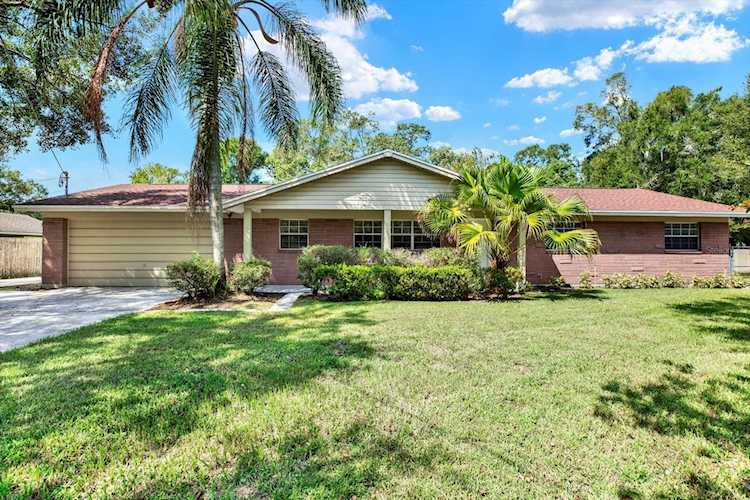17324 Lynnette Dr Lutz, FL 33549
