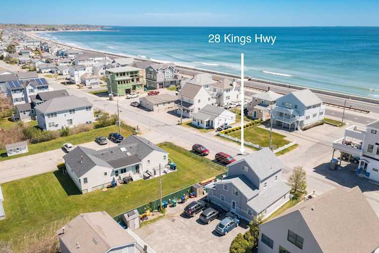 28 Kings Hwy #1 Hampton, NH 03842