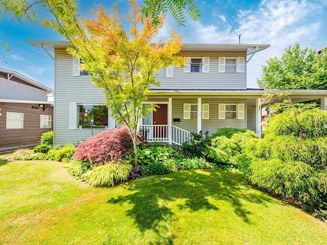 9497 118 Street Delta, BC V4C 6J3