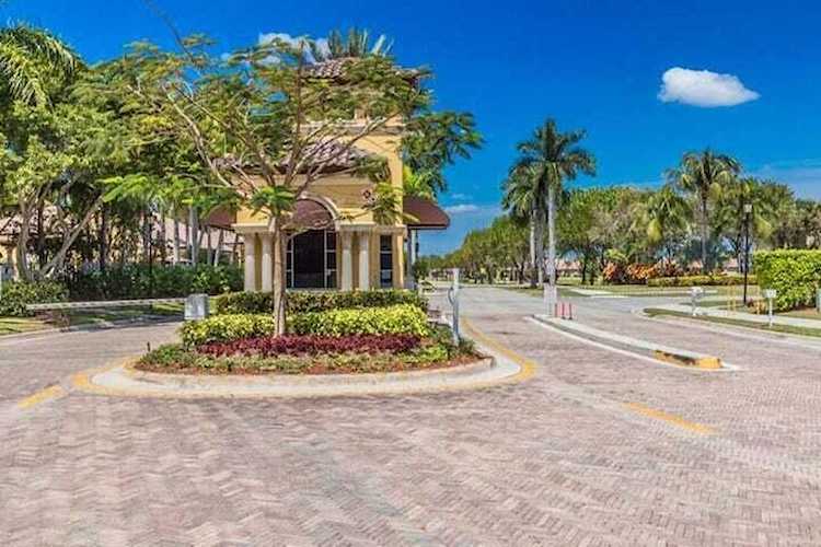 8652 Via Ancho Road Boca Raton, FL 33433