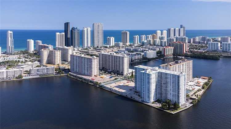 251 174th St #1712 Sunny Isles Beach, FL 33160