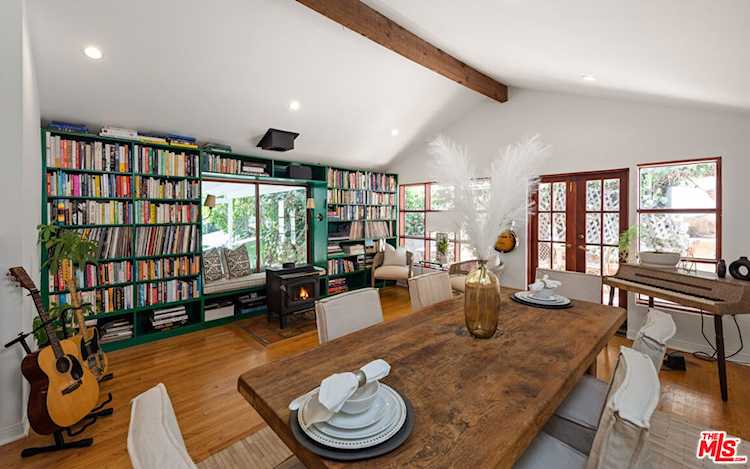 6345 Deep Dell Place Los Angeles, CA 90068