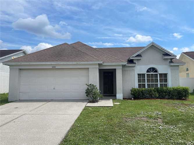 10049 Cedar Dune Dr Tampa, FL 33624