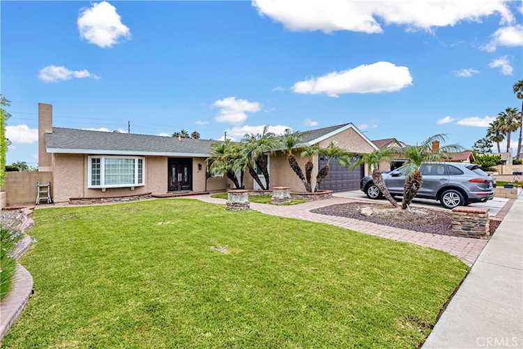 8791 Lanark Circle Huntington Beach, CA 92646