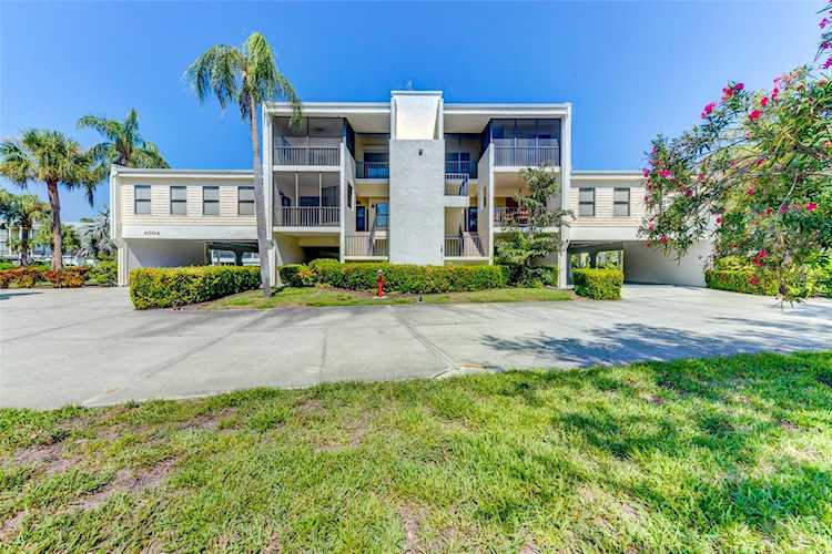 4004 128th St W #902 Cortez, FL 34215