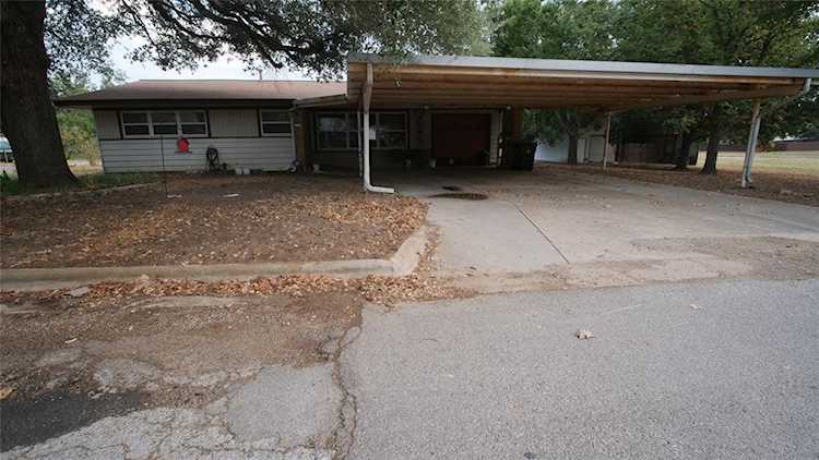 1501 Highland Rockdale, TX 76567