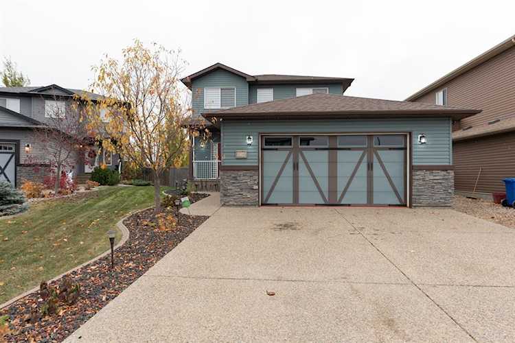 106 Mayflower Bay Fort McMurray, AB T9K 0
