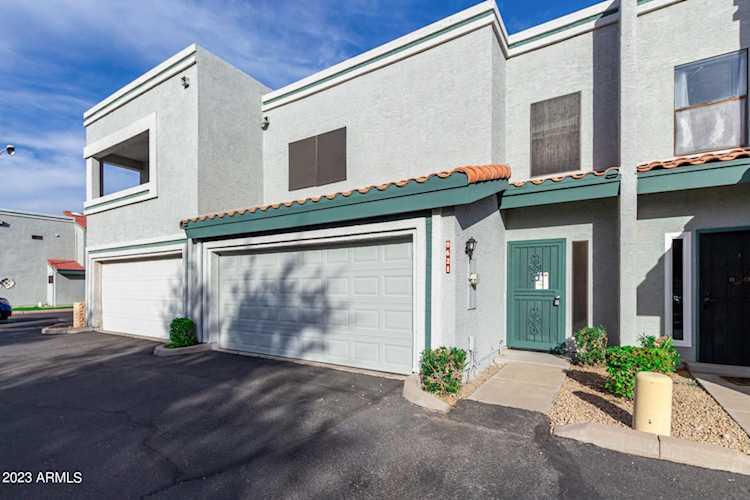 8621 N 67th Lane Peoria, AZ 85345