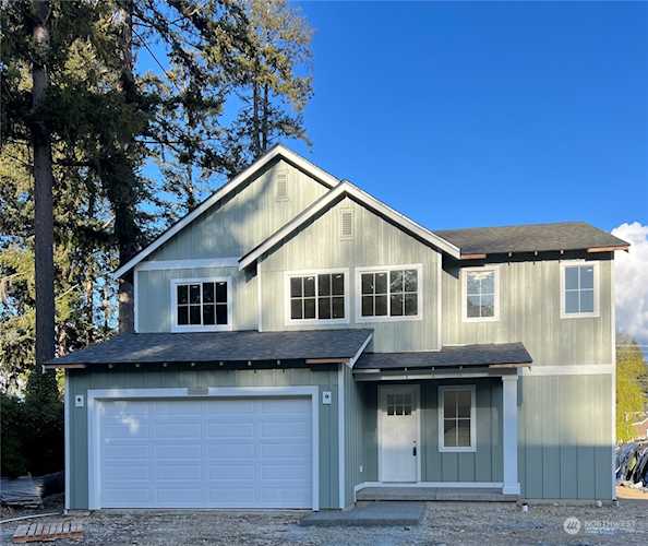 15503 65th Avenue Ct E Puyallup, WA 98375