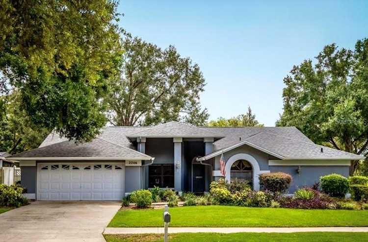 2706 Sablewood Dr Valrico, FL 33596