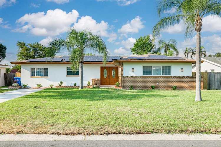 1820 Patlin CIRCLE S Largo, FL 33770
