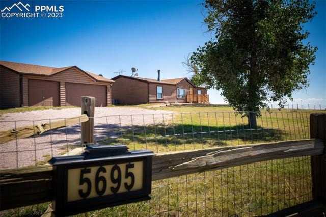 5695 Peerless Farms Road Peyton, CO 80831