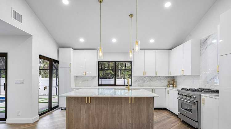 845 NE Mulberry Drive Boca Raton, FL 33487
