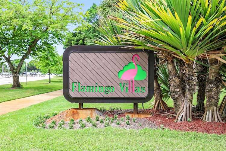 1213 NW 124th Ave Pembroke Pines, FL 33026