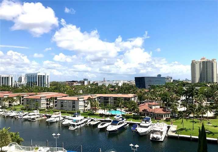 3131 NE 188th St #2-805 Aventura, FL 33180