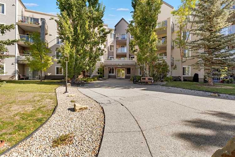 4000 Somervale Ct SW #214 Calgary, AB T2Y 4J3