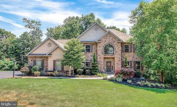612 Black Powder Dr Lewisberry, PA 17339