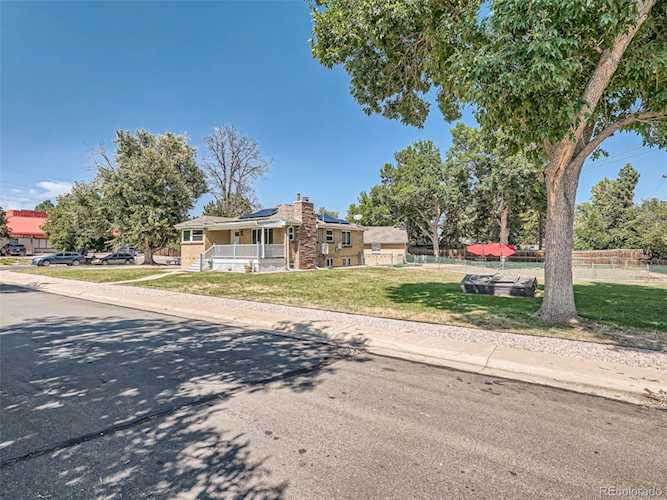 288 S Eaton St Lakewood, CO 80226