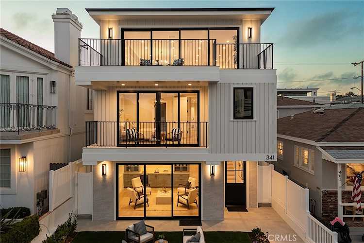 341 6th St Manhattan Beach, CA 90266
