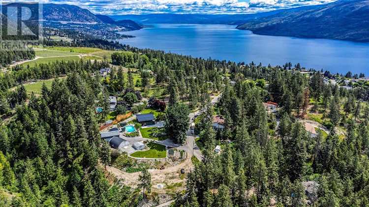 4990 Bradley Drive Peachland, BC V0H1X8