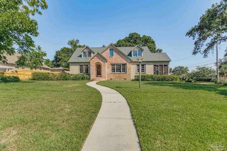 2020 E Maxwell St Pensacola, FL 32503