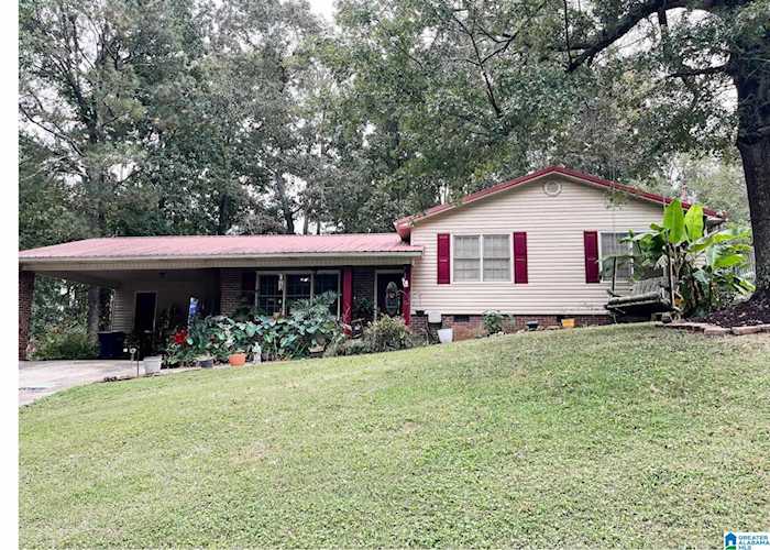 1214 Wildoak Drive Anniston, AL 36206