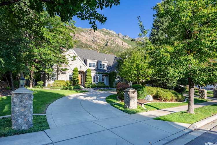 221 S Country Manor Ln Alpine, UT 84004