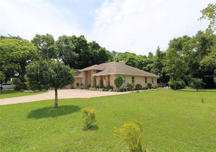 8502 Berkley Dr Hudson, FL 34667