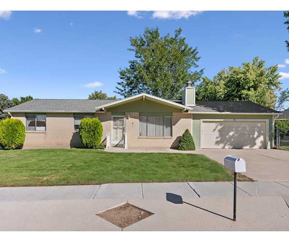 901 Syrena Cir Sandy, UT 84094