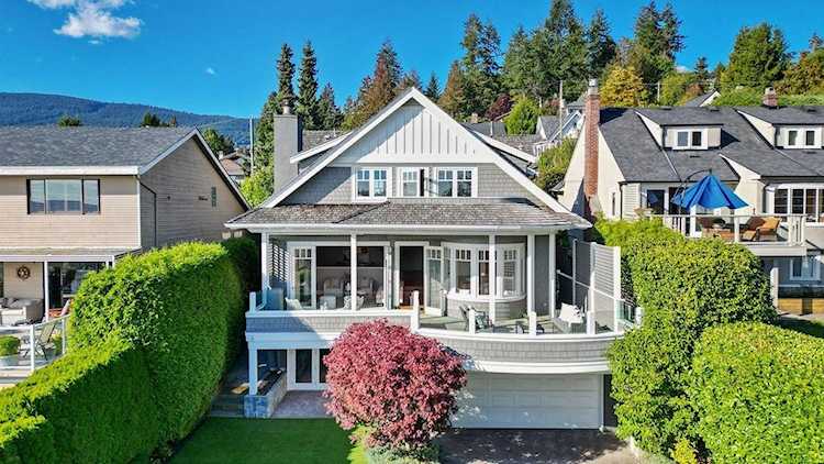 1030 Duchess Avenue West Vancouver, BC V7T 1G9