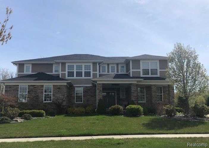 21008 Ballantyne Ct Northville, MI 48167