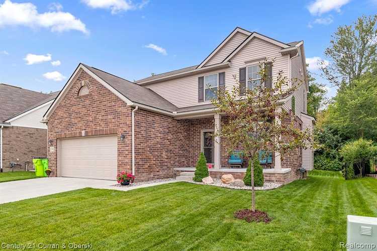 23742 Melrose Macomb, MI 48042